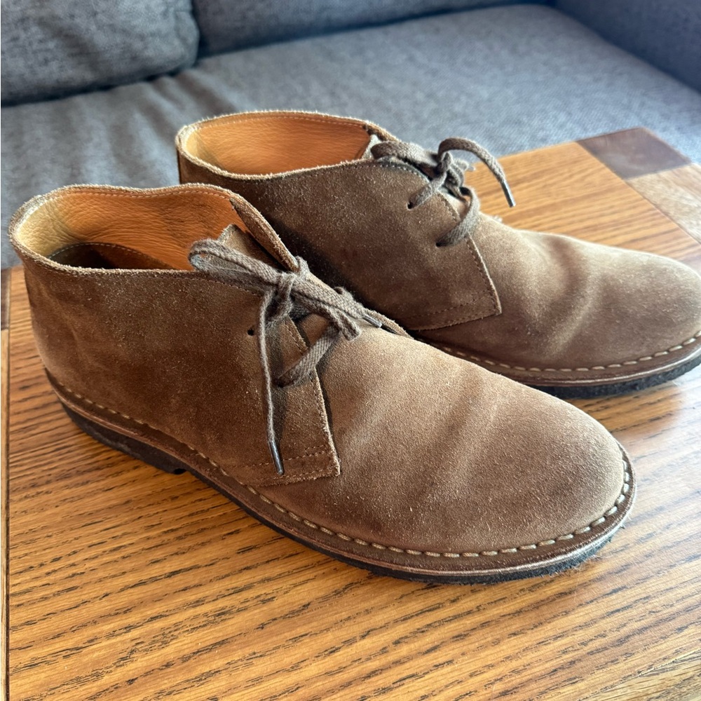 Mens size 43 Astroflex chukka